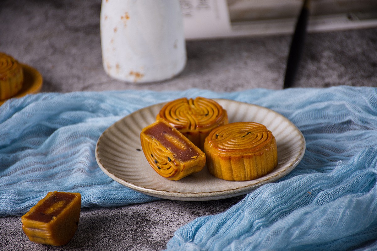 明月寄情，光影傳意——丫姐攝像服務(wù)的月餅產(chǎn)品攝影藝術(shù)